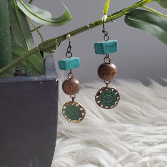 Lightweight Aztec Bohemian Stone Wood Metal Dangle Earrings - Picture 1 of 5